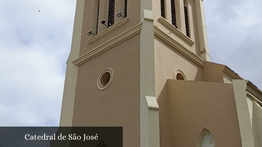 Catedral de São José - Araçuaí (Minas Gerais)