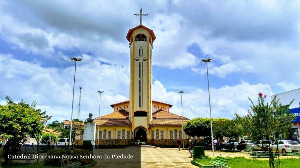 Catedral Diocesana Nossa Senhora da Piedade - Coroatá (Maranhão)