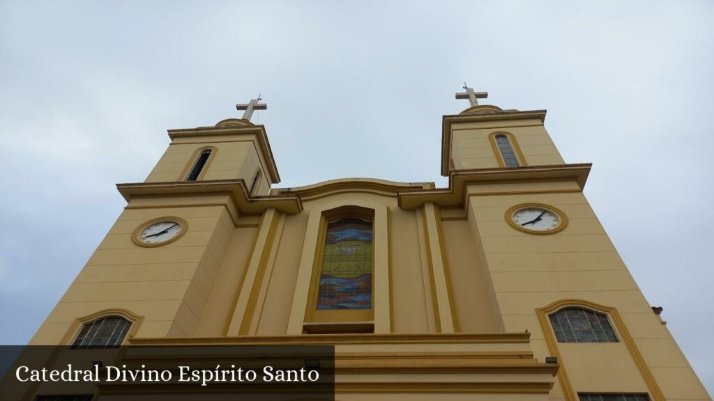 Catedral Divino Espírito Santo - Divinópolis (Minas Gerais)