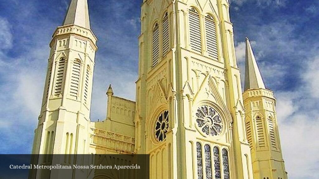 Catedral Metropolitana Nossa Senhora Aparecida - Montes Claros (Minas Gerais)