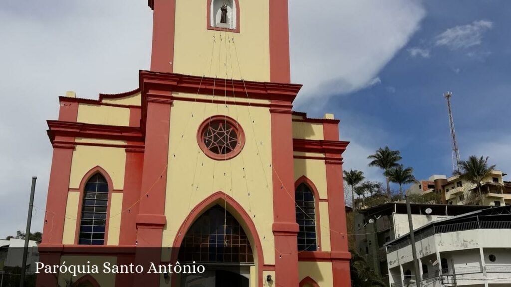 Paróquia Santo Antônio - Teixeiras (Minas Gerais)
